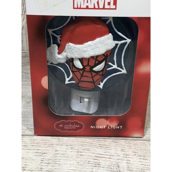 NIB St Nicholas Square Night Light Marvel Spiderman Christmas Hat Nightlight NEW - Picture 7 of 7